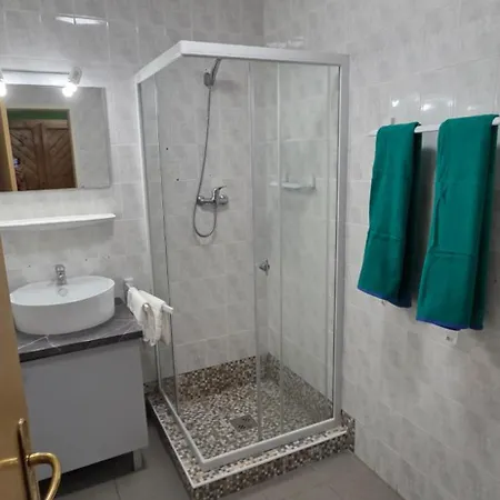 Malom Fogado فندق مبيت وإفطار 3*